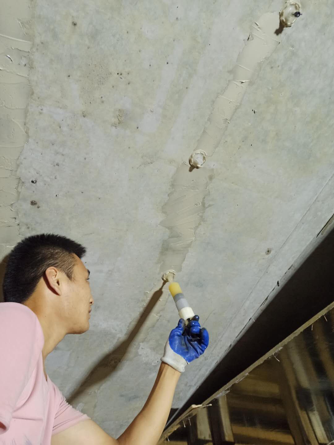 建平房屋墙体裂缝施工方法